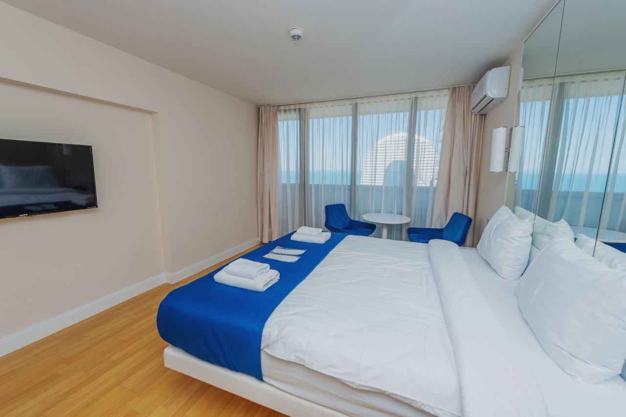 Orbi City Suite Batoumi Extérieur photo