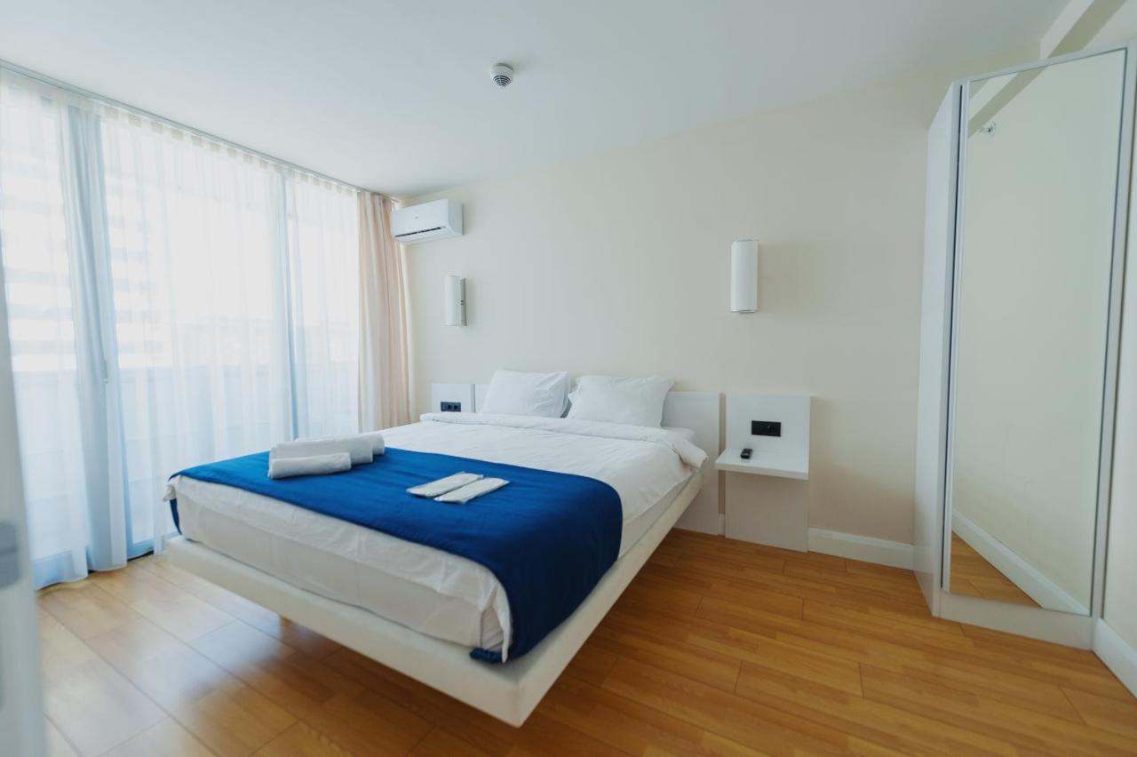 Orbi City Suite Batoumi Extérieur photo