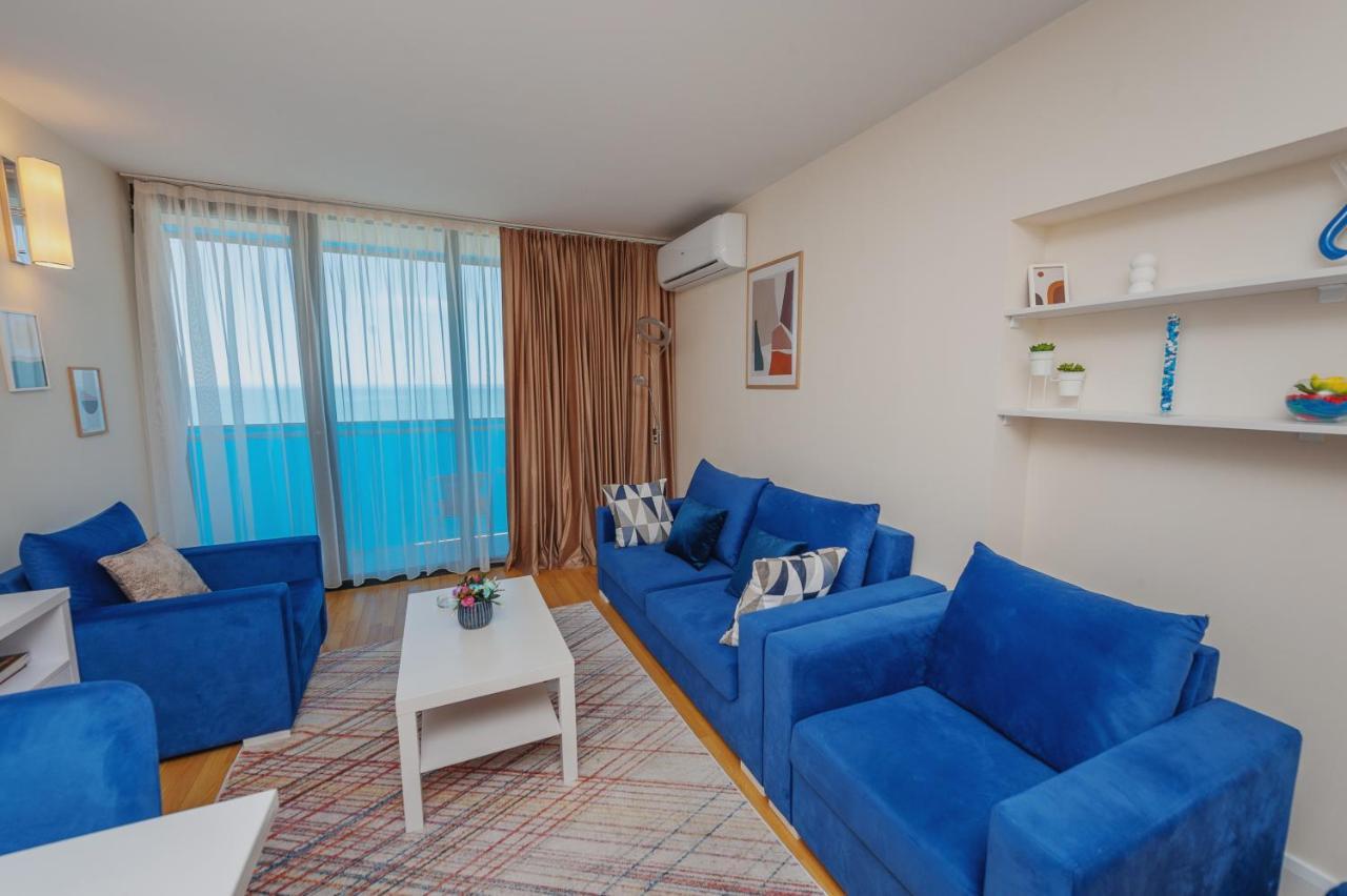 Orbi City Suite Batoumi Extérieur photo