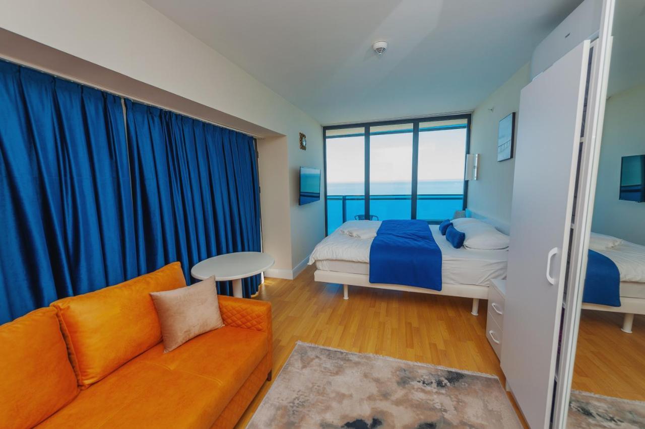 Orbi City Suite Batoumi Extérieur photo