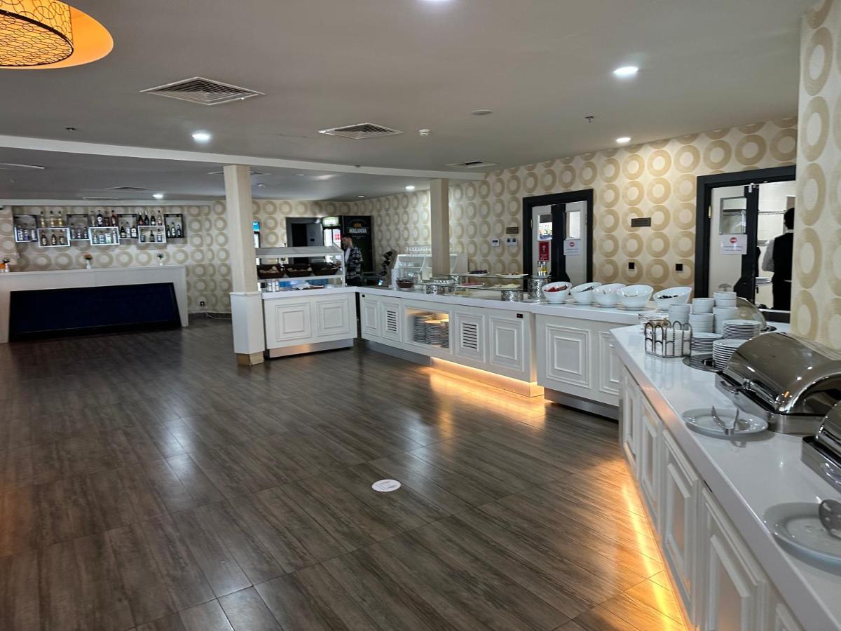 Orbi City Suite Batoumi Extérieur photo